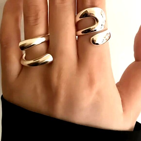 2 pc Stylish Hollow Line Rings One Size Unisex - Picture 3 of 7